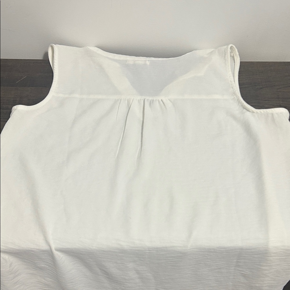 Maurices White V-Neck Sleeveless Blouse - Picture 2 of 2